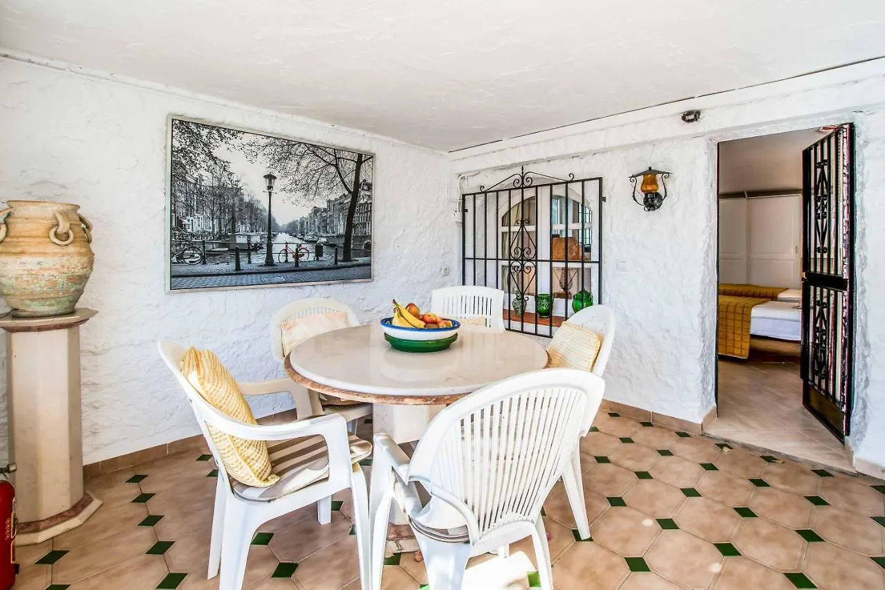 Villa Las Lilas Nerja 0*,  Hiszpania